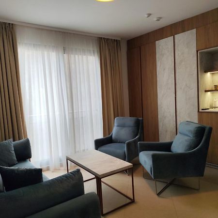 Urban Apartments Сутоморе Екстериор снимка