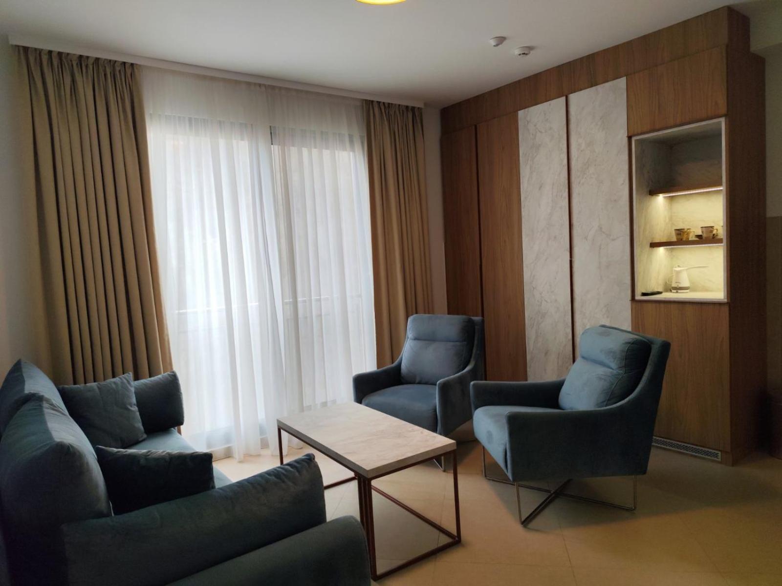 Urban Apartments Сутоморе Екстериор снимка